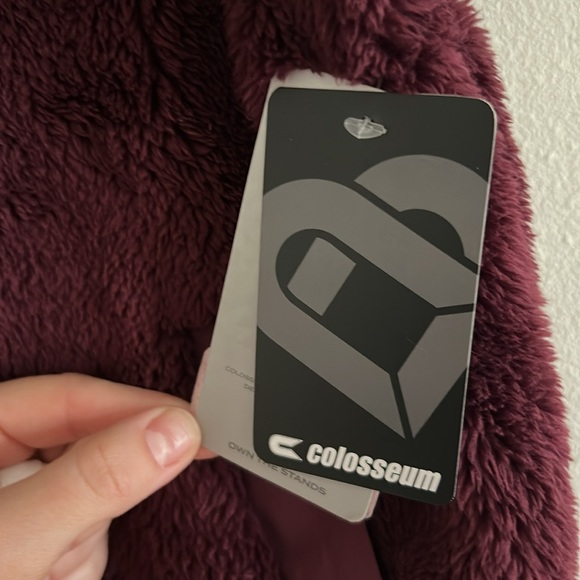 University of Minnesota women’s M sherpa vest - Picture 7 of 8